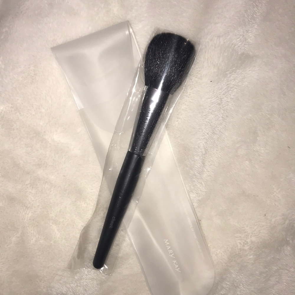 Mary Kay CHEEK BRUSH 🌴 ❤️BRAND NEW❤️